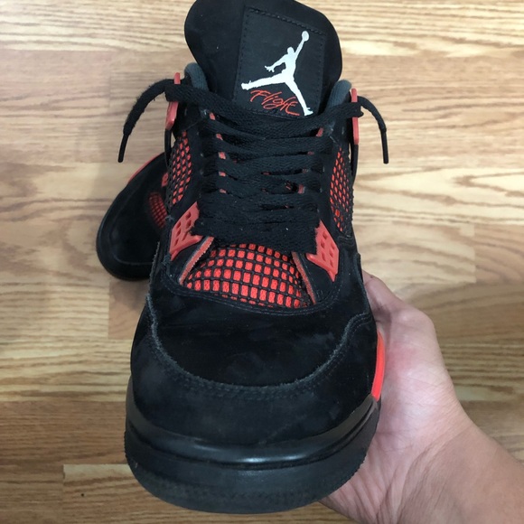 Jordan 4 - Picture 4 of 10